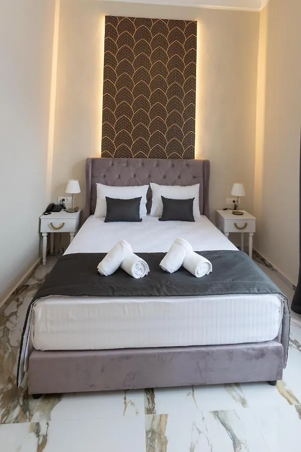 Modern Revival Luxury Hotel Thessalonique 4*,
