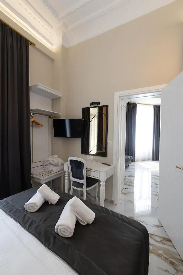 Modern Revival Luxury Hotel Thessalonique Grèce